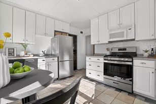 69 Bradfield Ave, Boston, MA 02131 - Photo 19