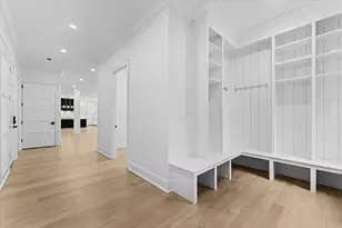 11 Skyline Dr, Wellesley, MA 02482 - Photo 9
