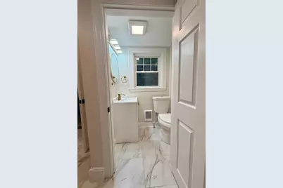 714 Lynnfield St, Lynn, MA 01904 - Photo 9