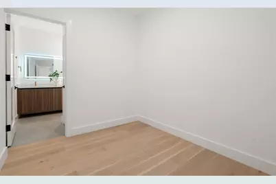 16 Stearns Rd #207, Wellesley, MA 02482 - Photo 23