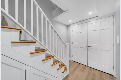93 Baldwin St #1, Boston, MA 02129 - Photo 17
