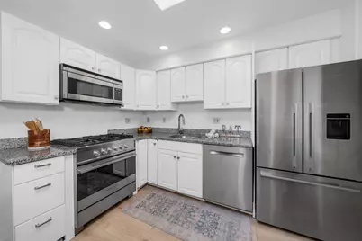 93 Baldwin St #1, Boston, MA 02129 - Photo 11