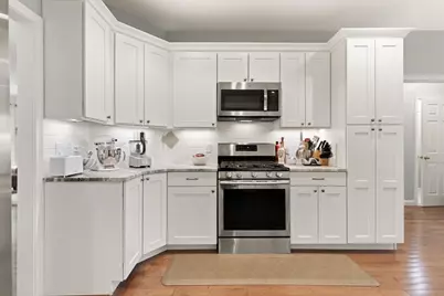 72 Putnam St #72, Needham, MA 02494 - Photo 19