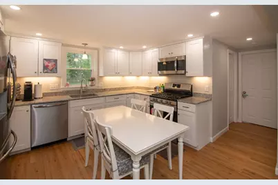 29 Anderson, Stoughton, MA 02072 - Photo 3