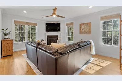 105 Dudley Rd #105, Berlin, MA 01503 - Photo 5
