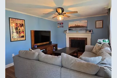 10 Marion St, Wilmington, MA 01887 - Photo 9