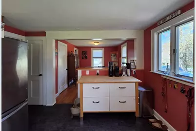 10 Marion St, Wilmington, MA 01887 - Photo 5