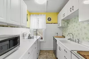 8 1/2 Myrtle Square, Gloucester, MA 01930 - Photo 19