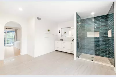 19 Hammersmith Dr, Saugus, MA 01906 - Photo 15