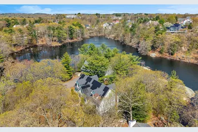 19 Hammersmith Dr, Saugus, MA 01906 - Photo 33