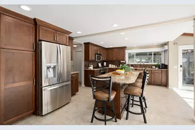 32 Sherborne Cir, Ashland, MA 01721 - Photo 5