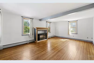 67 Milton St, Northampton, MA 01062 - Photo 7