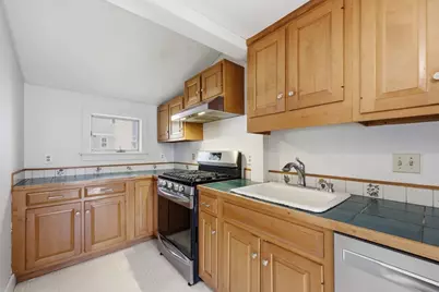 67 Milton St, Northampton, MA 01062 - Photo 13