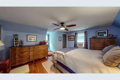16 Melbourne Ave, Newton, MA 02460 - Photo 17