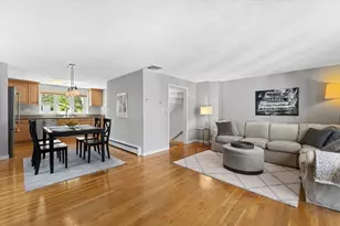 174 Adams, Newton, MA 02458 - Photo 3