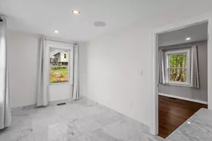 7 Darrow St, Worcester, MA 01606 - Photo 19