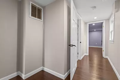 7 Darrow St, Worcester, MA 01606 - Photo 25