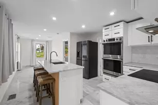 7 Darrow St, Worcester, MA 01606 - Photo 11