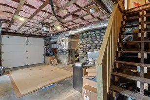7 Darrow St, Worcester, MA 01606 - Photo 33