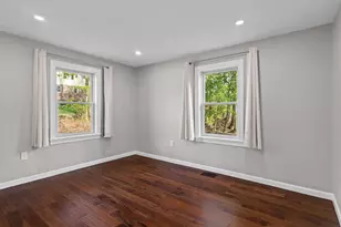 7 Darrow St, Worcester, MA 01606 - Photo 19