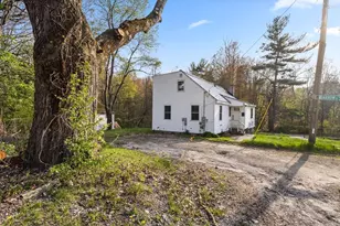 7 Darrow St, Worcester, MA 01606 - Photo 3