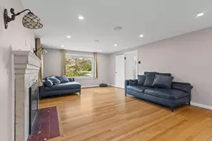 7 Darrow St, Worcester, MA 01606 - Photo 7