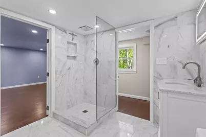 7 Darrow St, Worcester, MA 01606 - Photo 29