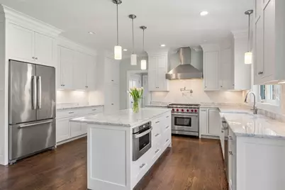 12 Pelham Rd, Weston, MA 02493 - Photo 9