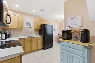 107 Plain St, Braintree, MA 02184 - Photo 9