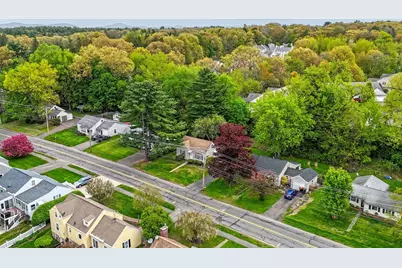 14 Hillside Avenue, South Hadley, MA 01075 - Photo 3
