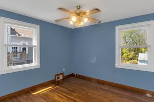 582 Broadway St, Chicopee, MA 01020 - Photo 17