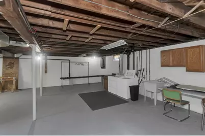582 Broadway St, Chicopee, MA 01020 - Photo 27