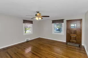 582 Broadway St, Chicopee, MA 01020 - Photo 13