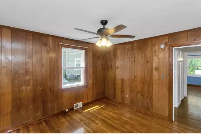 582 Broadway St, Chicopee, MA 01020 - Photo 21