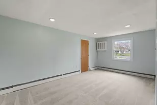 103 Wenham St, Danvers, MA 01923 - Photo 21