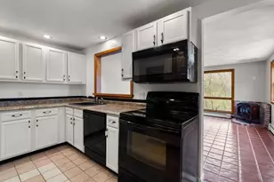 103 Wenham St, Danvers, MA 01923 - Photo 13