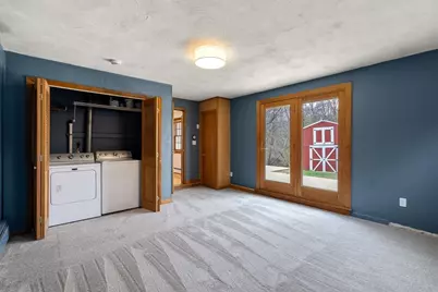 103 Wenham St, Danvers, MA 01923 - Photo 9
