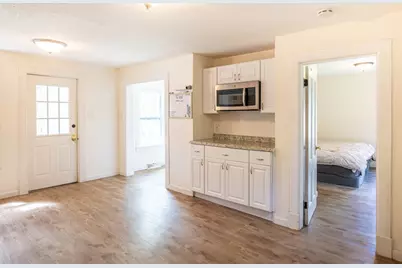 33 Kingsley St, Southbridge, MA 01550 - Photo 9