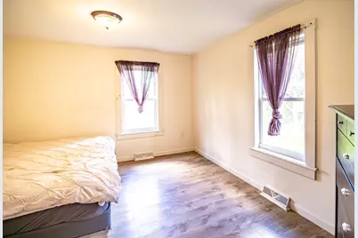 33 Kingsley St, Southbridge, MA 01550 - Photo 25