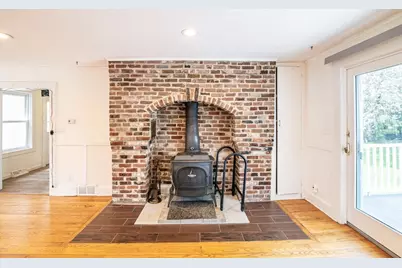 33 Kingsley St, Southbridge, MA 01550 - Photo 21