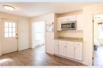 33 Kingsley St, Southbridge, MA 01550 - Photo 13