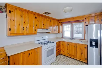 185 East St, Springfield, MA 01104 - Photo 3
