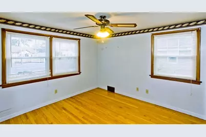 185 East St, Springfield, MA 01104 - Photo 11