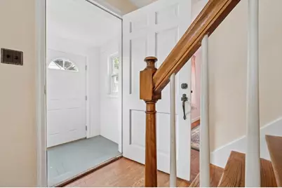 24 Falmouth St, Worcester, MA 01607 - Photo 5