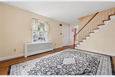 24 Falmouth St, Worcester, MA 01607 - Photo 7