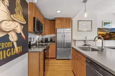 7 Dwight St #3, Boston, MA 02118 - Photo 9