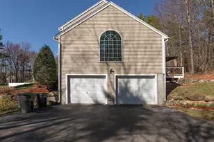 17 Foster Ct, Gardner, MA 01440 - Photo 5