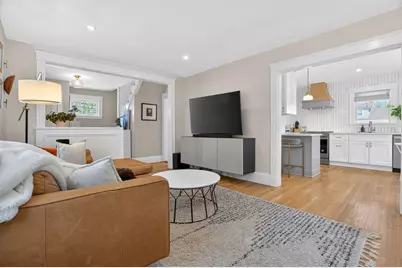 33 Bateswell Road, Boston, MA 02124 - Photo 7