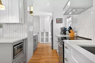 33 Bateswell Rd, Boston, MA 02124 - Photo 13