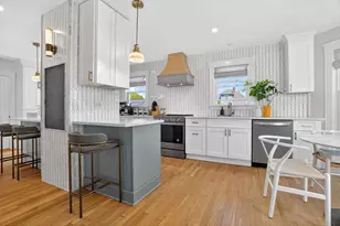 33 Bateswell Rd, Boston, MA 02124 - Photo 9